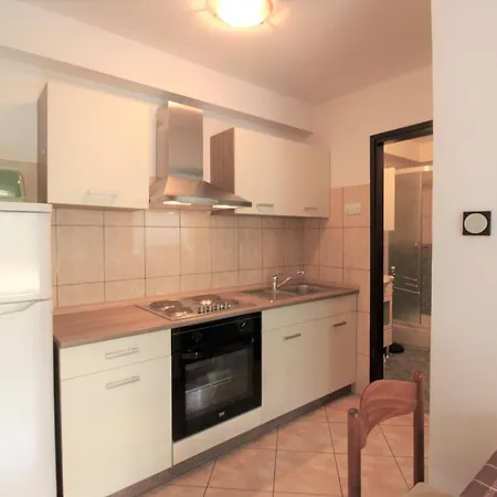 Ana A2, 60 M2 Lägenhet Novigrad Istria